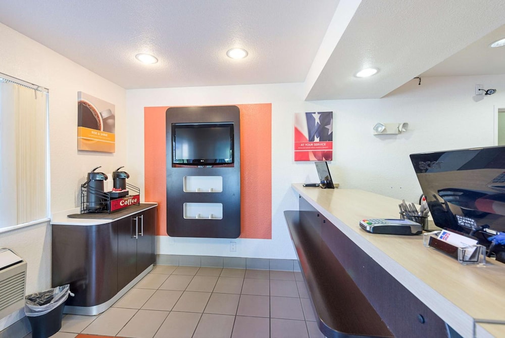 Motel6 Carson City, NV 55/66
