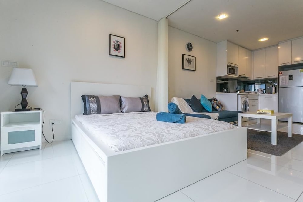 Summer Suites Residences By Subhome 18/68