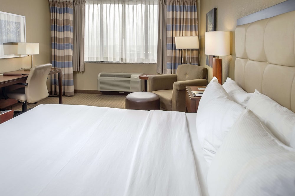 Doubletree By Hilton Hotel St Louis Westport 20/54