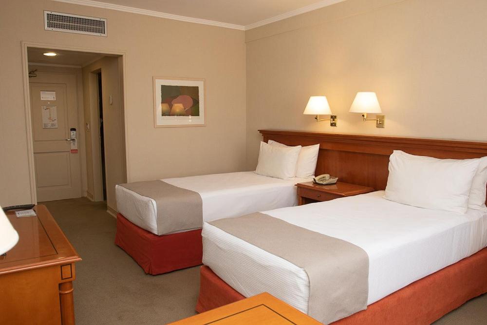 Austral Plaza Hotel 10/57