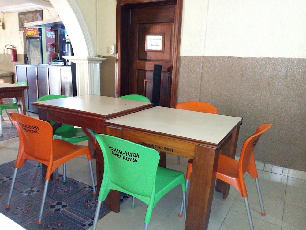 Holla-Jobi Guest House 14/17