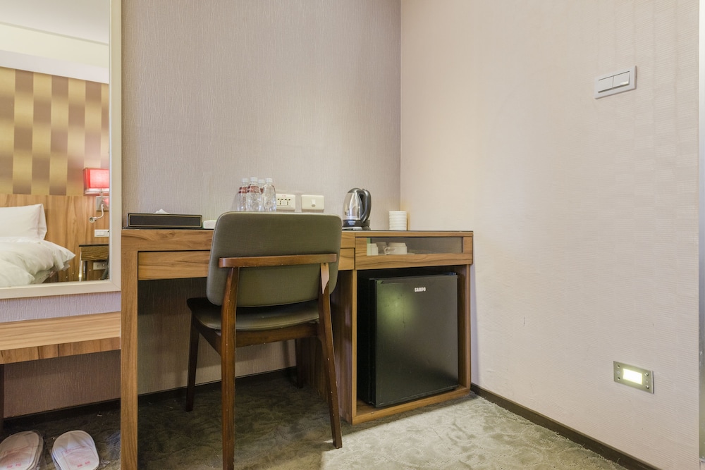 Shin Shin Hotels Songshan 52/55