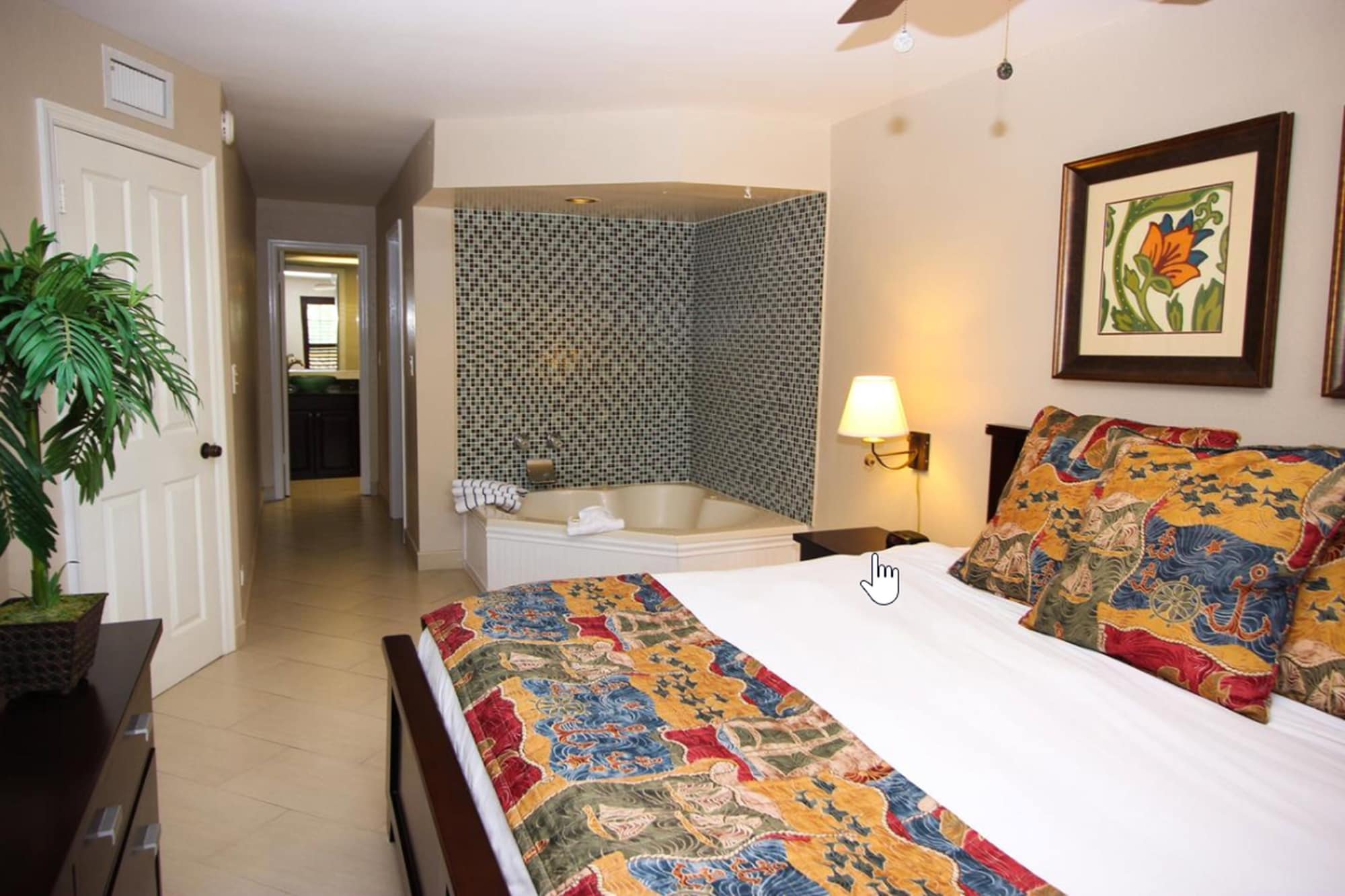 1 Bedroom, Suite, Queen Bed, Sofa, Jetted Tub