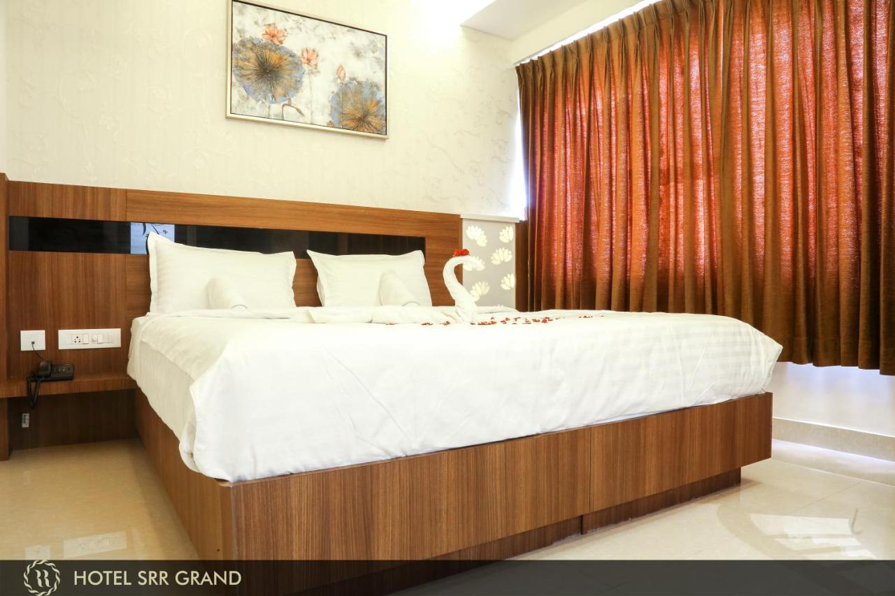 Hotel Srr Grand 4/18