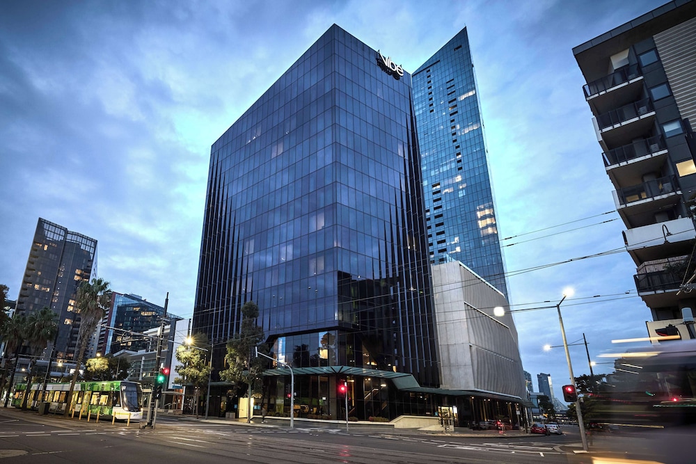 Vibe Hotel Melbourne Docklands in MELBOURNE