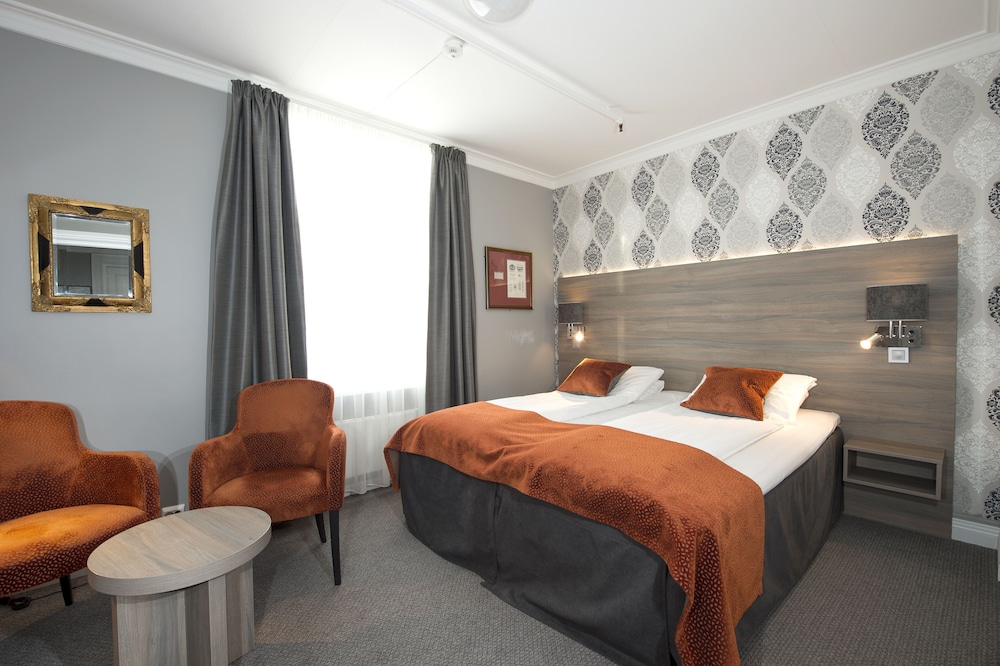 Standard, Double Bed