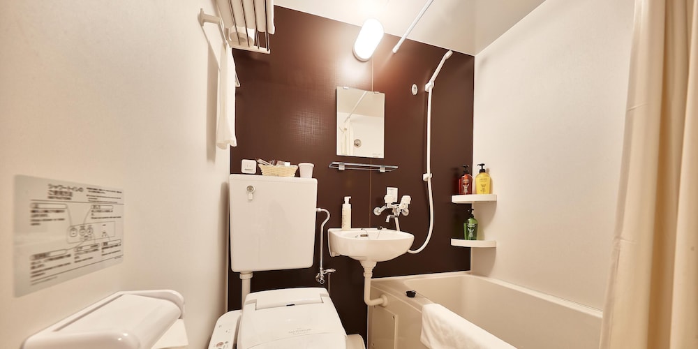 Crown Hotel Okinawa Annex 50/50