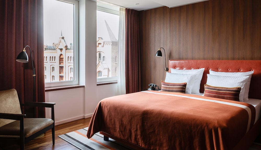 CITY, PREMIUM, DOUBLE BED