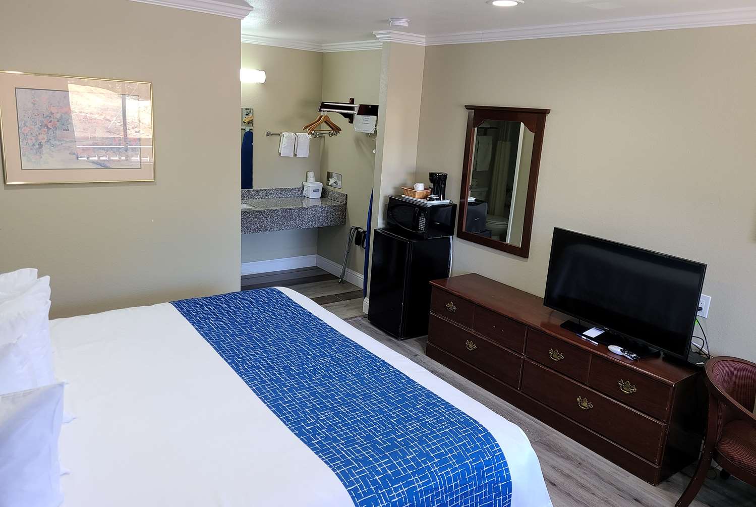 Travelodge by Wyndham Clearlake 25/36