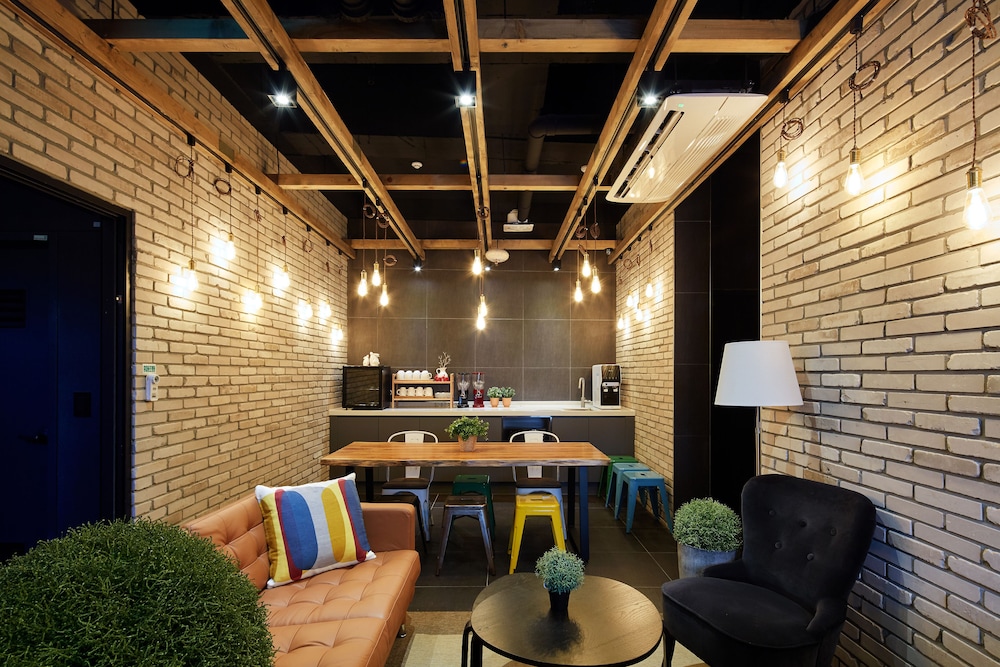 Hostel CLEO Seoul Hongdae 30/37