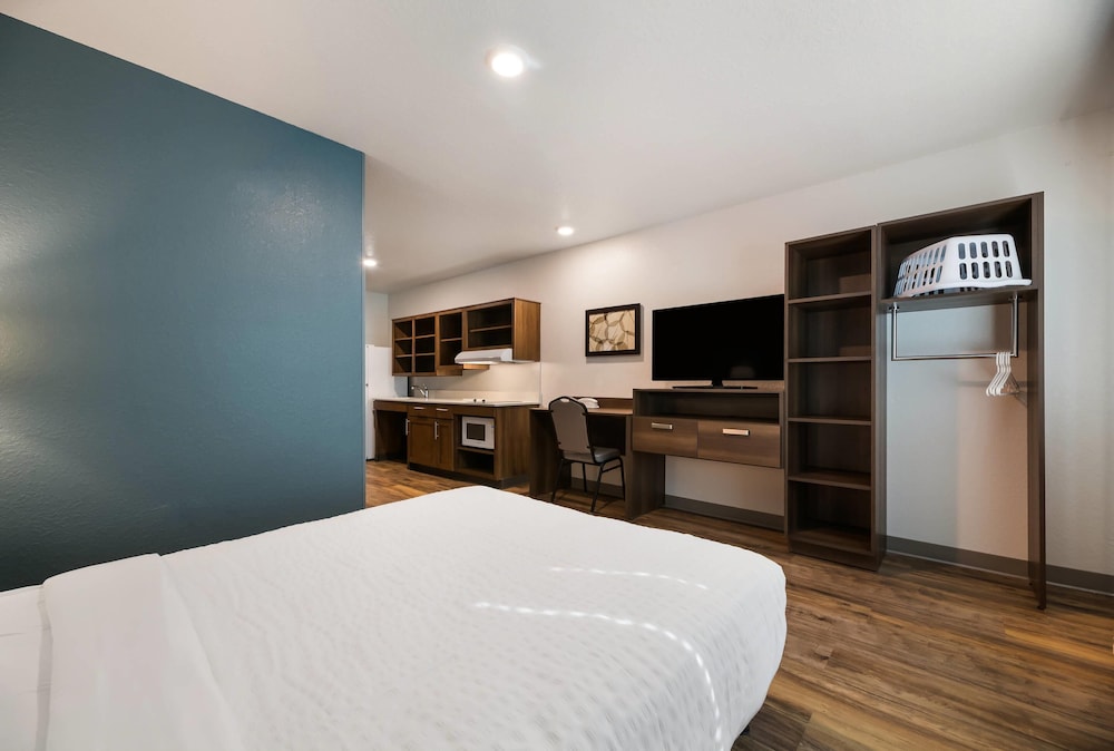 WoodSpring Suites Cocoa Beach - Rockledge 26/37