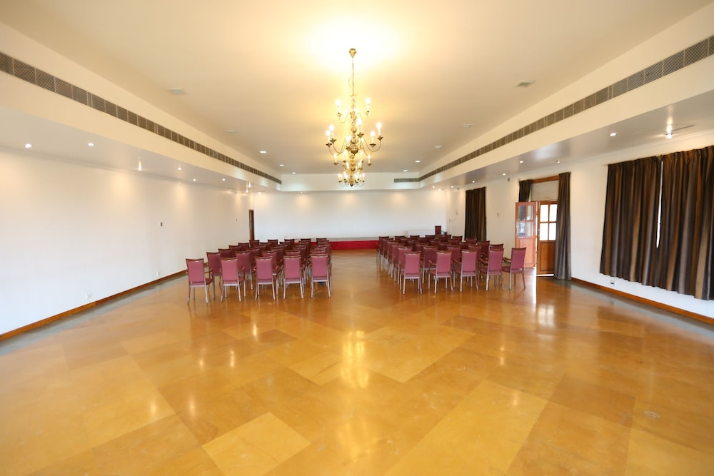 Le Pondy Resort 32/50