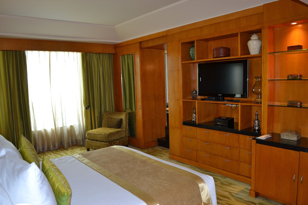 Diplomat, Spa, Suite, King Bed, Butler