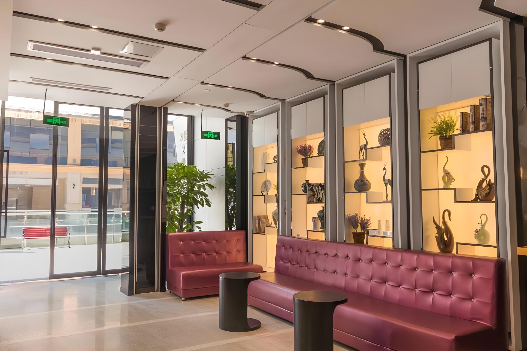Lavande Hotels (Luzhou Jiale Century City) 15/20