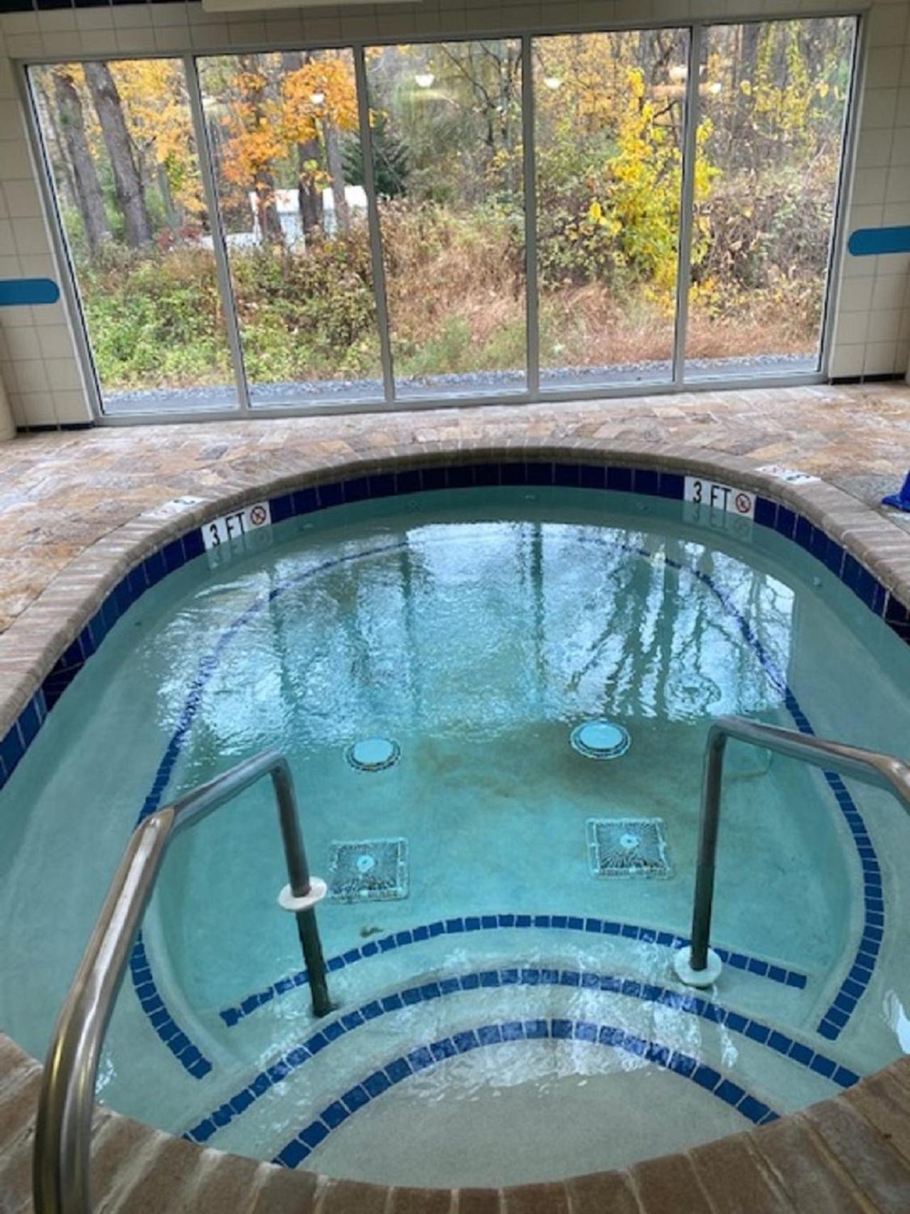 Pocono Villas Resort 15/50