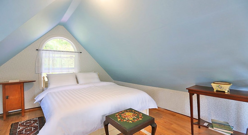 Kismet Cottage 4/26