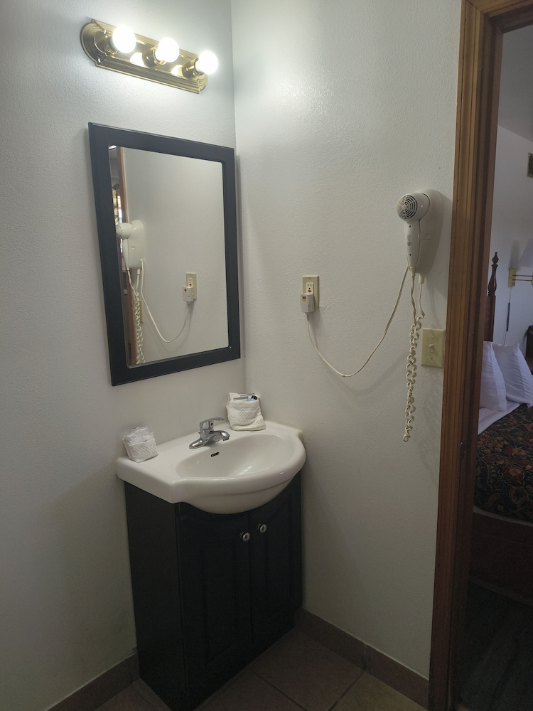 Budget Lodge Inn Abilene 52/54