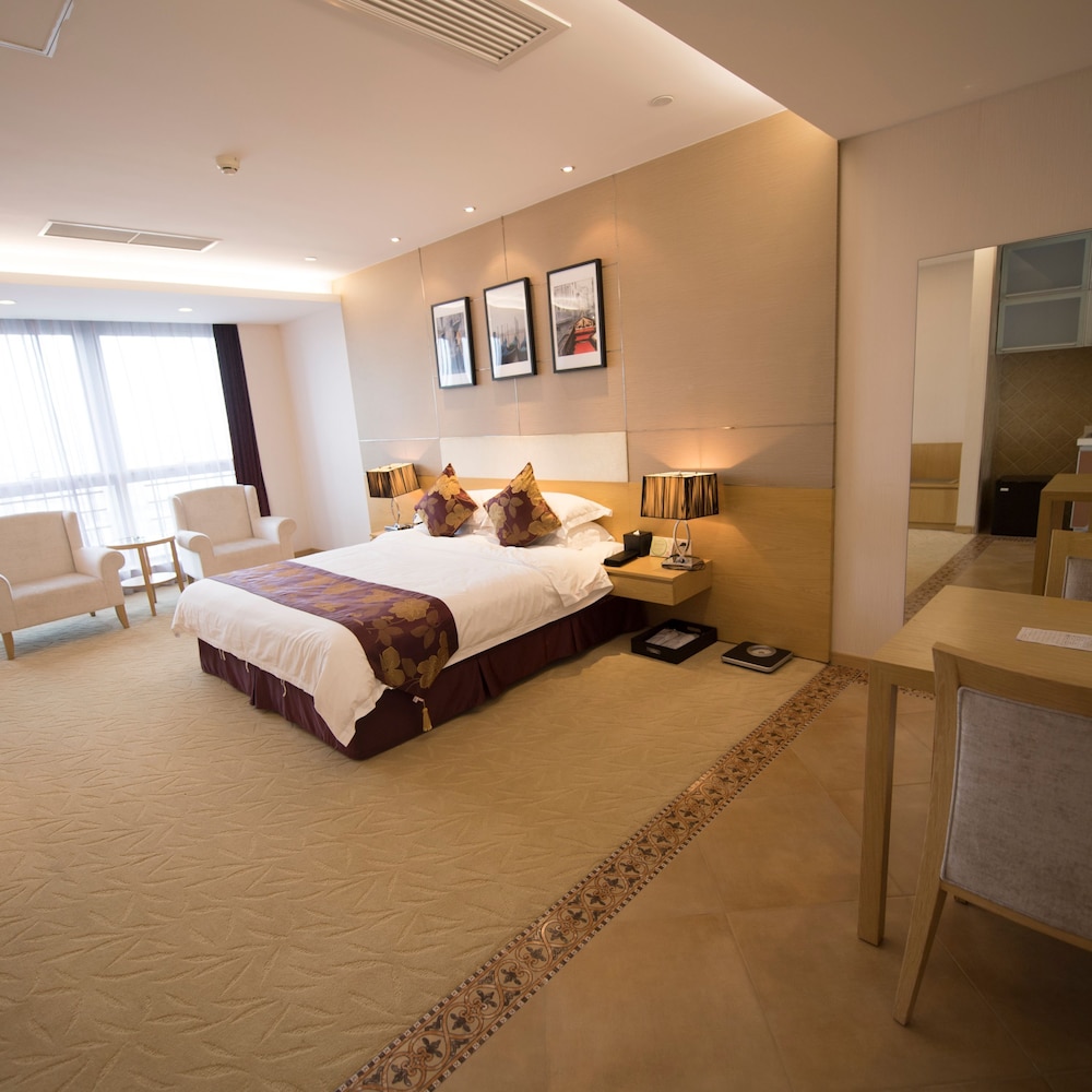 Suzhou Sun Plaza Hotel 12/31