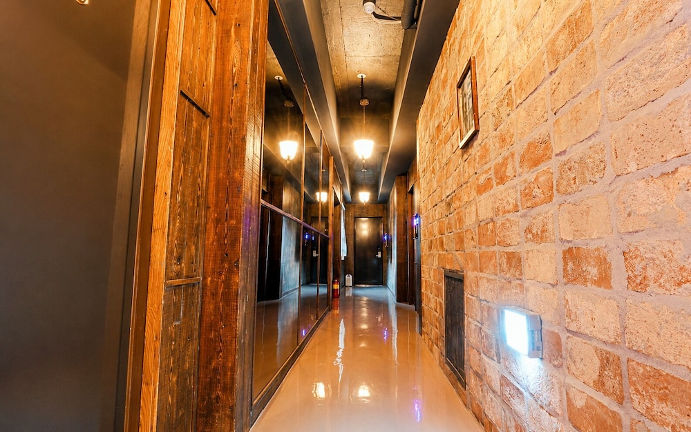 February Hotel Sungseo 64/67