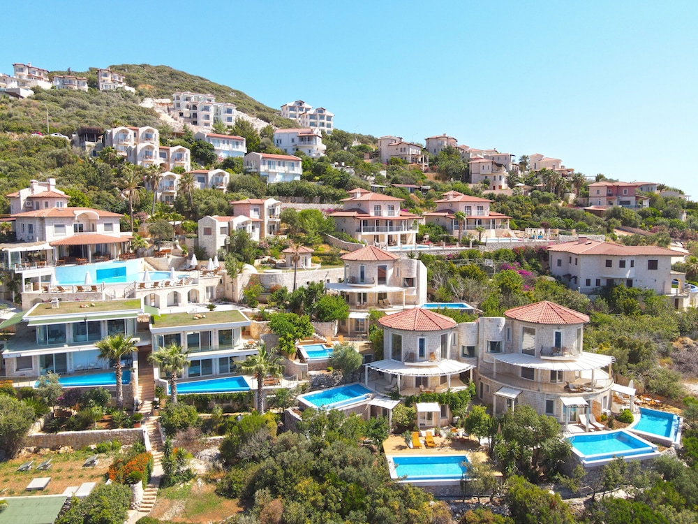 Lighthouse Hotel Kas 70/79
