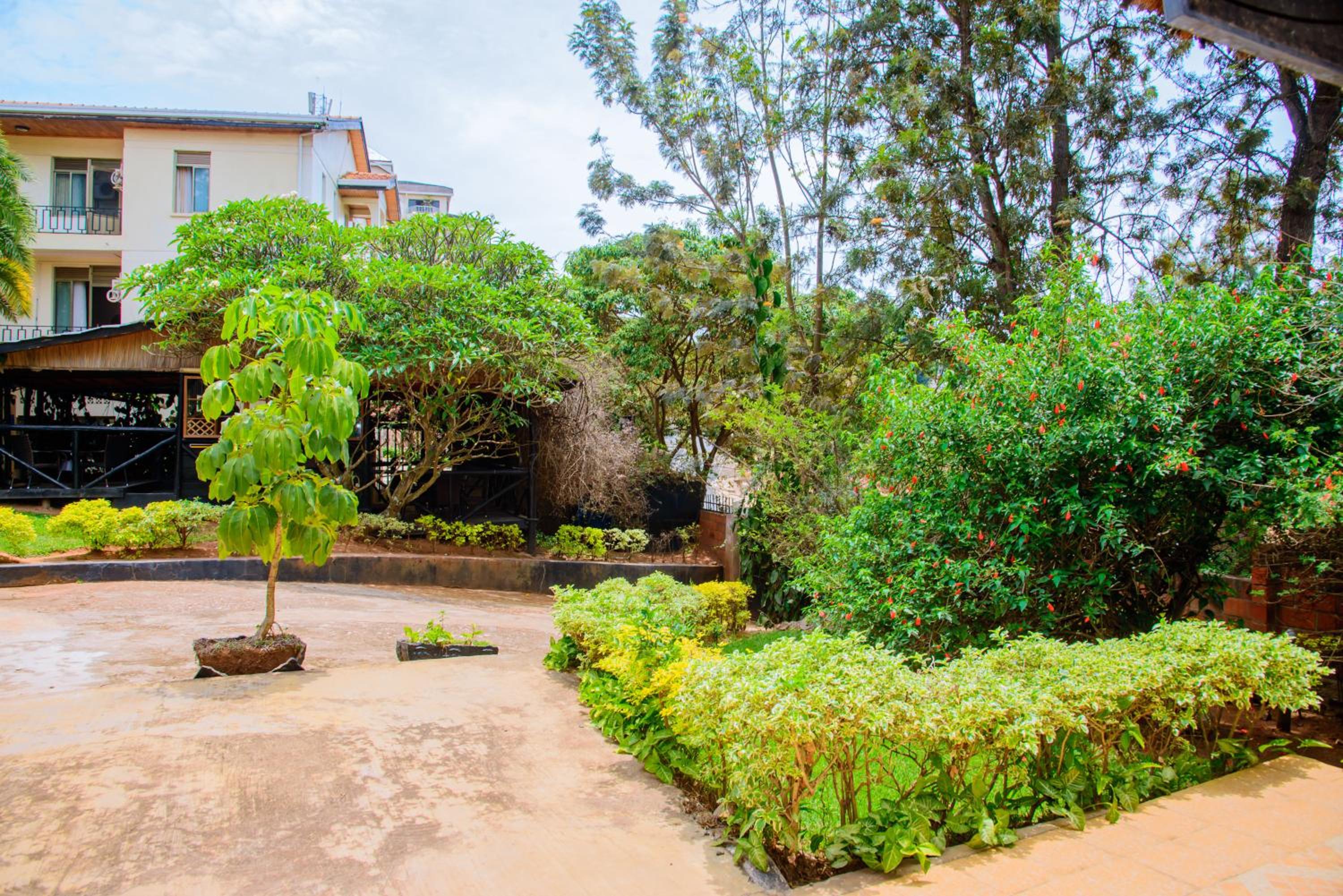 Kigali Diplomat Hotel 38/47