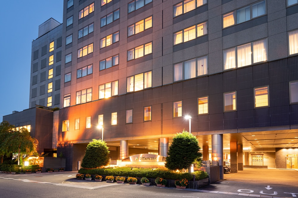 Hida Hotel Plaza 59/63