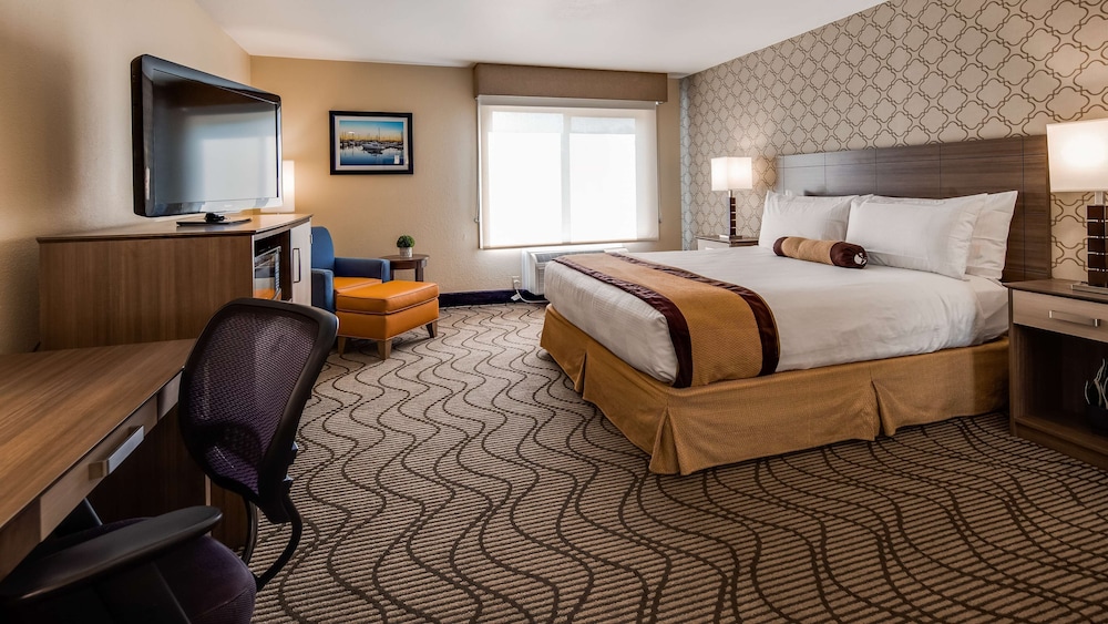 Best Western Plus Heritage Inn 17/40
