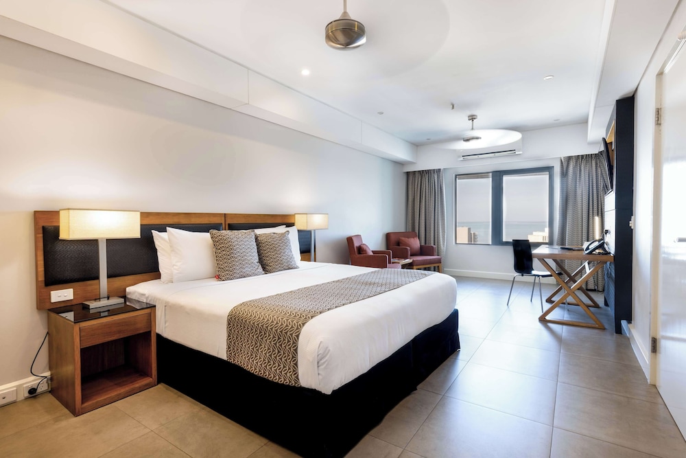 Oaks Darwin Elan Hotel 15/50