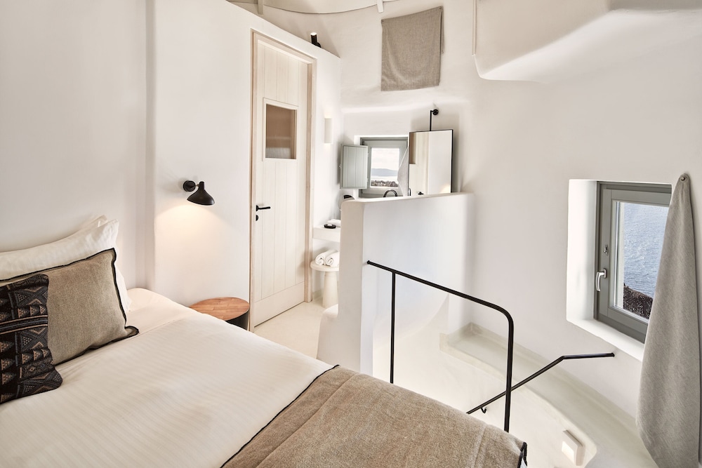 Charisma Suites 15/62