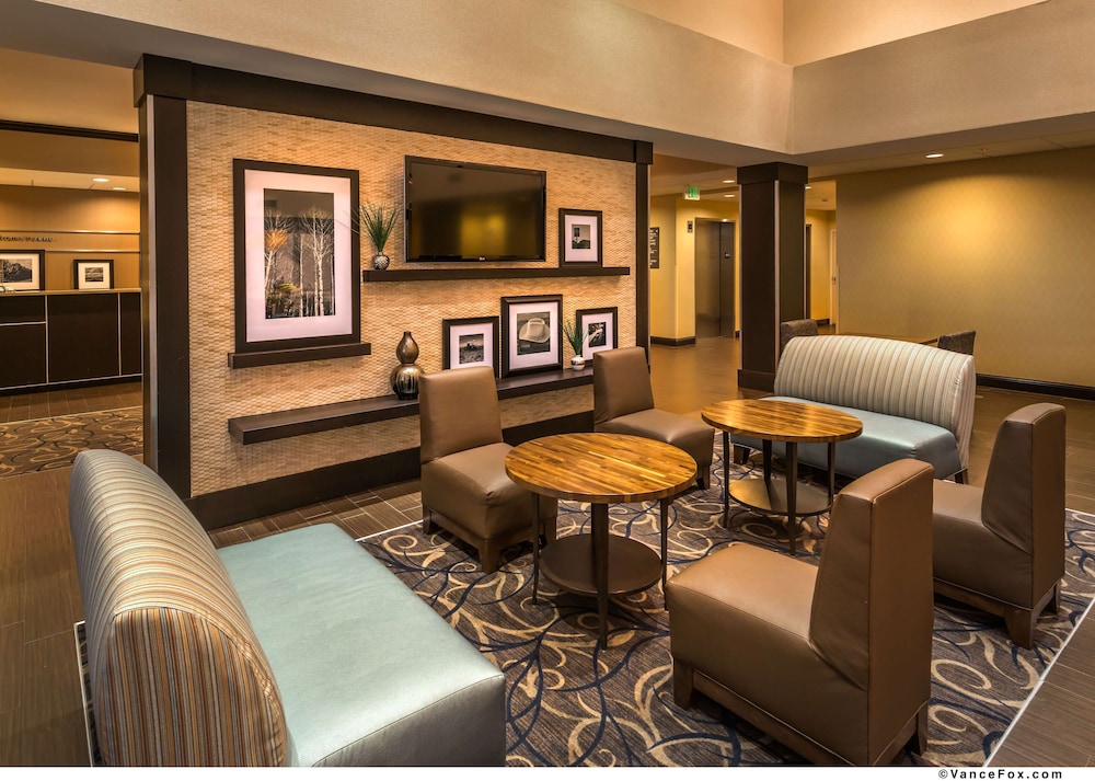 Hampton Inn Suites Reno Nv 22/29