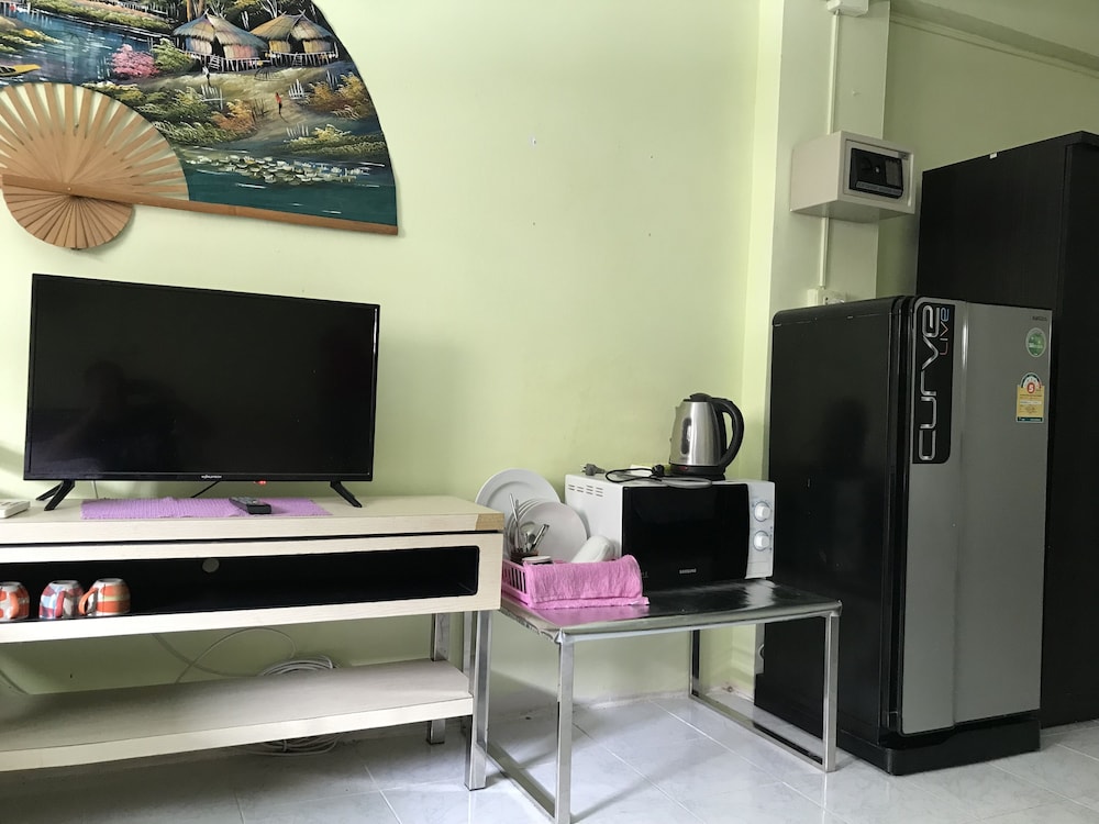 Artem's Guesthouse 30/39