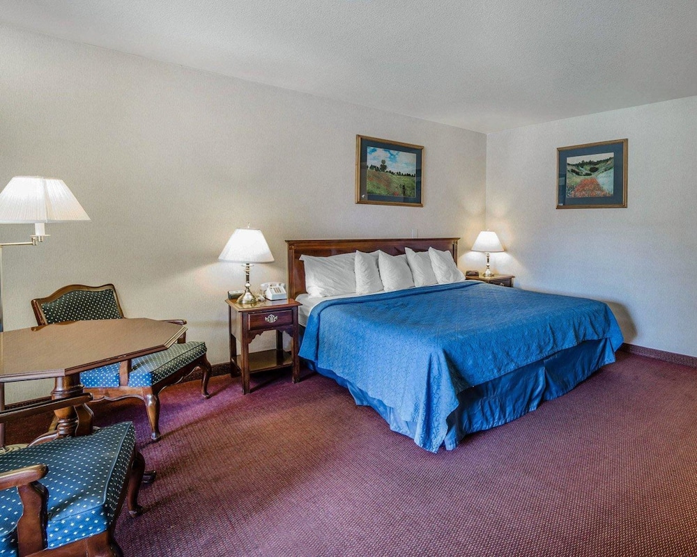 Econo Lodge New Reno Sparks Convention Center 15/30