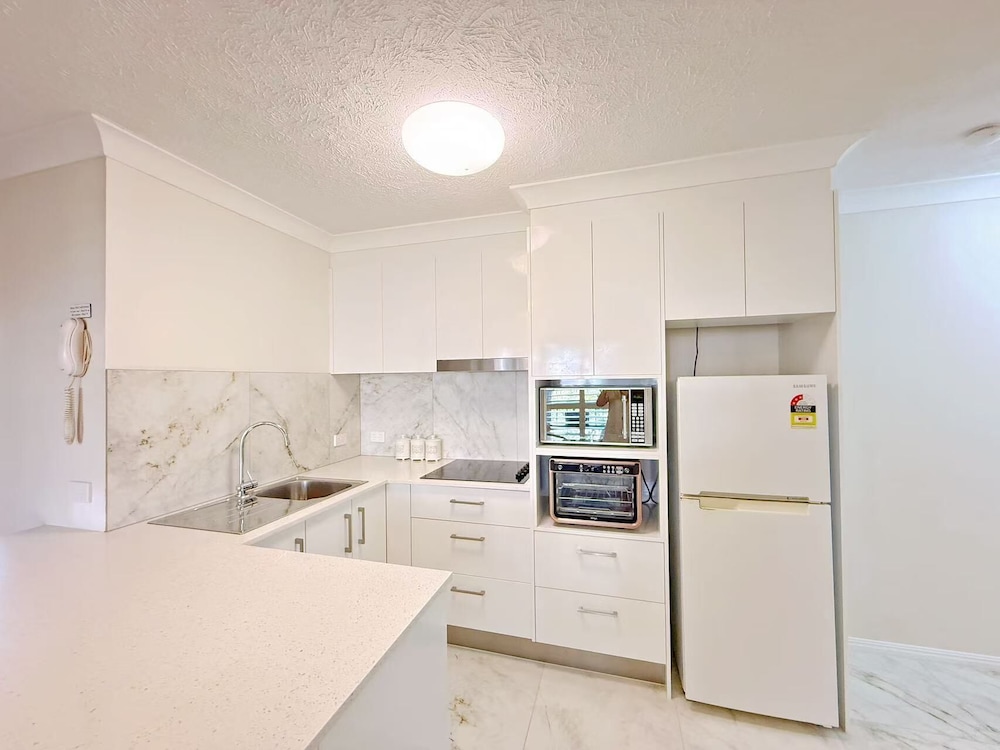 Karana Palms Self Contained Apartments 38/58