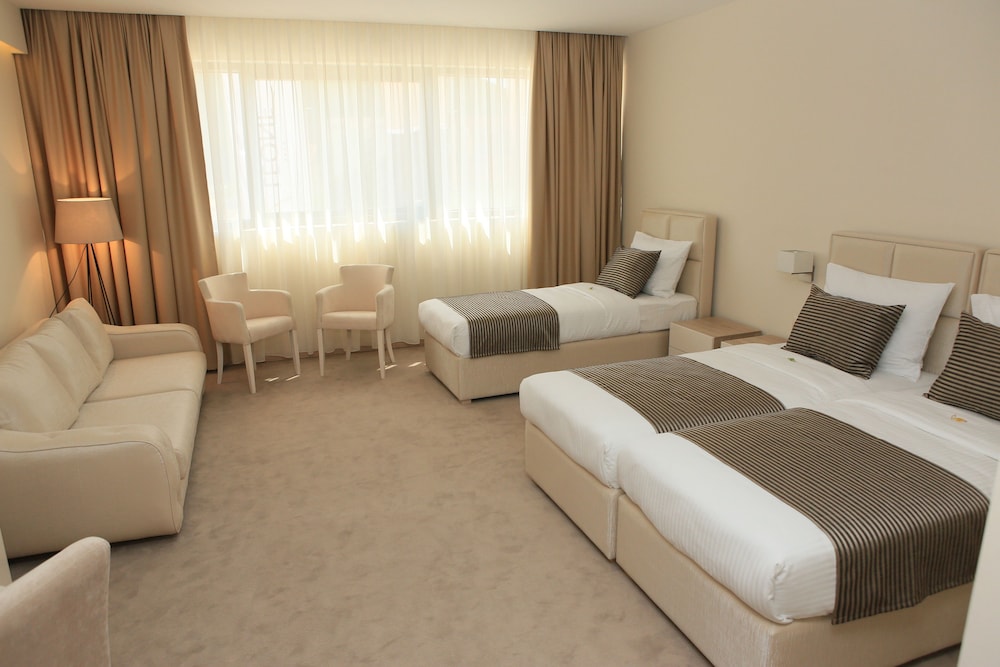 Hotel Leone 14/60