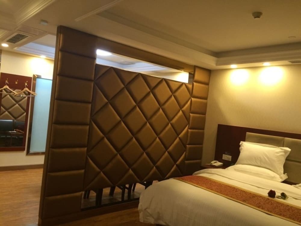 Greentree Inn Suqian Sihong Passenger Station Zhongyuan Logistics District Hotel 10/29