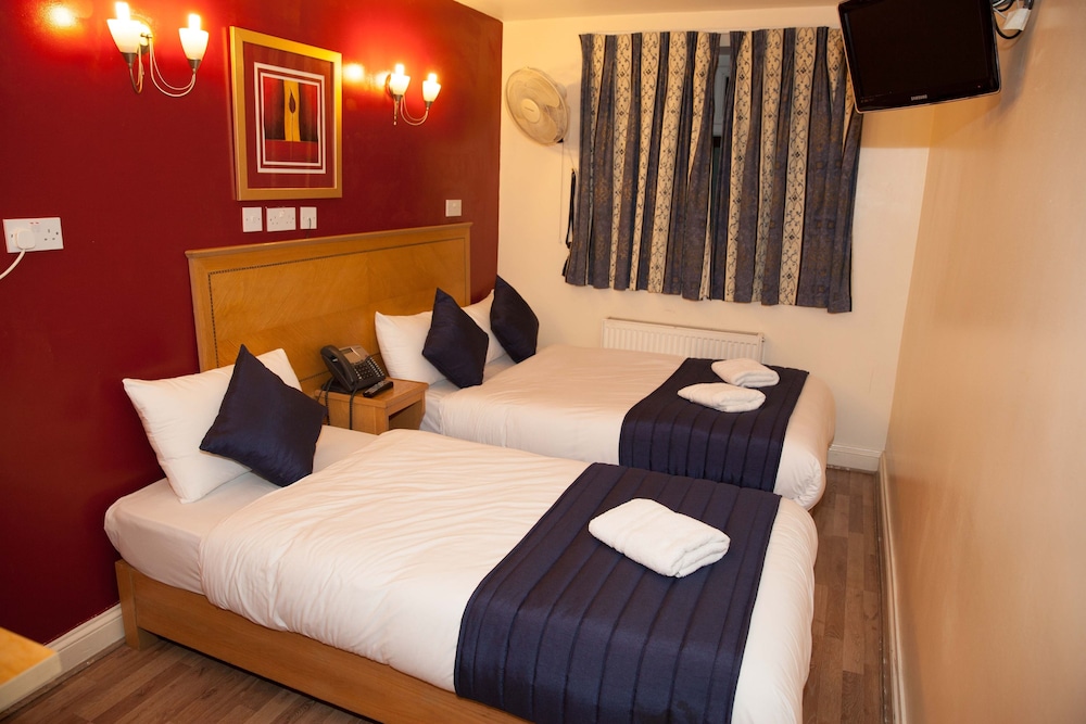 St Mark Hotel 10/50