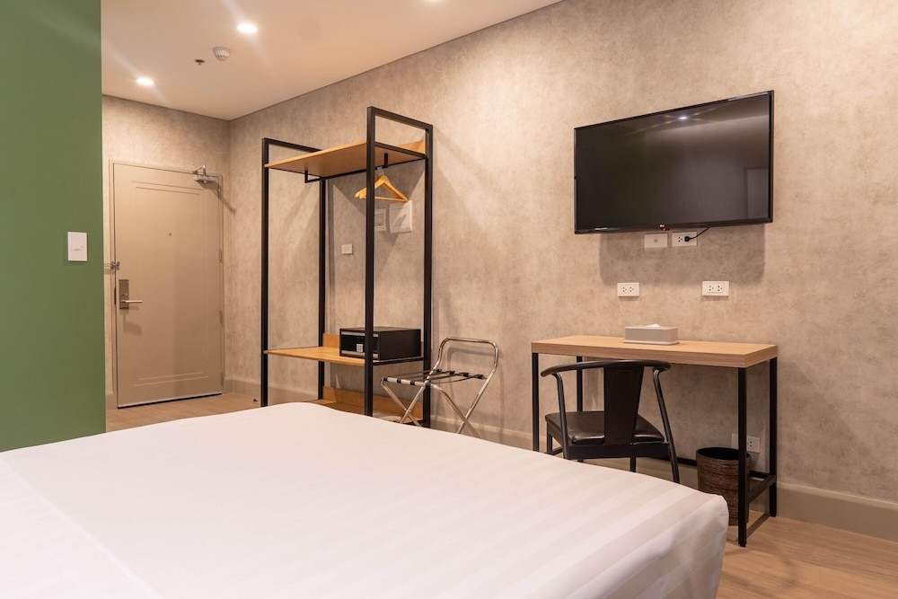 Primeway Suites Cebu 24/45