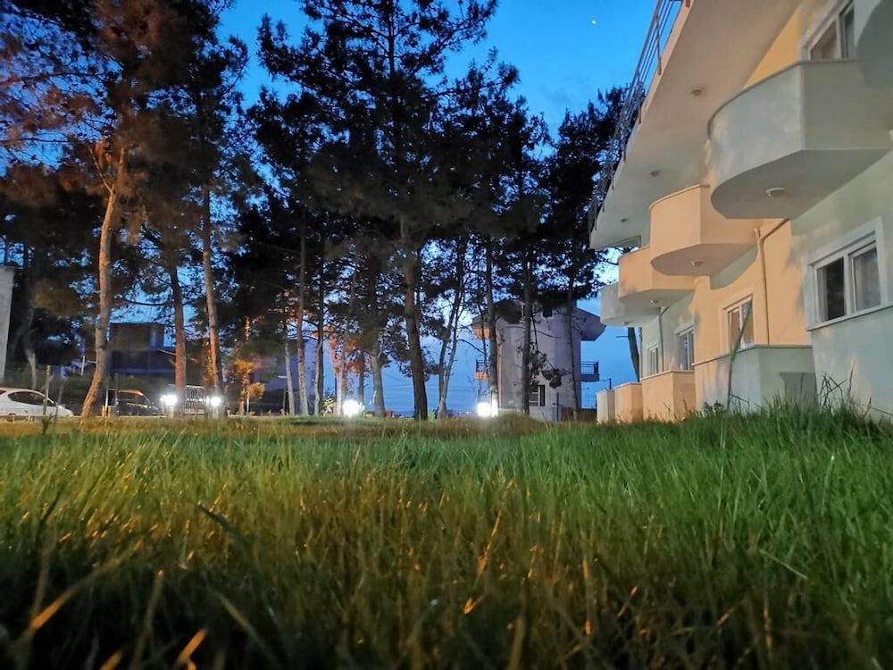 Tenedos Iskele Hotel 37/45