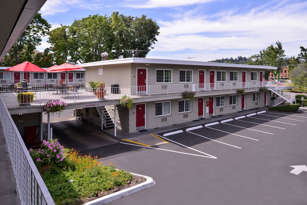 Campus Inn & Suites Eugene Downtown 53/57