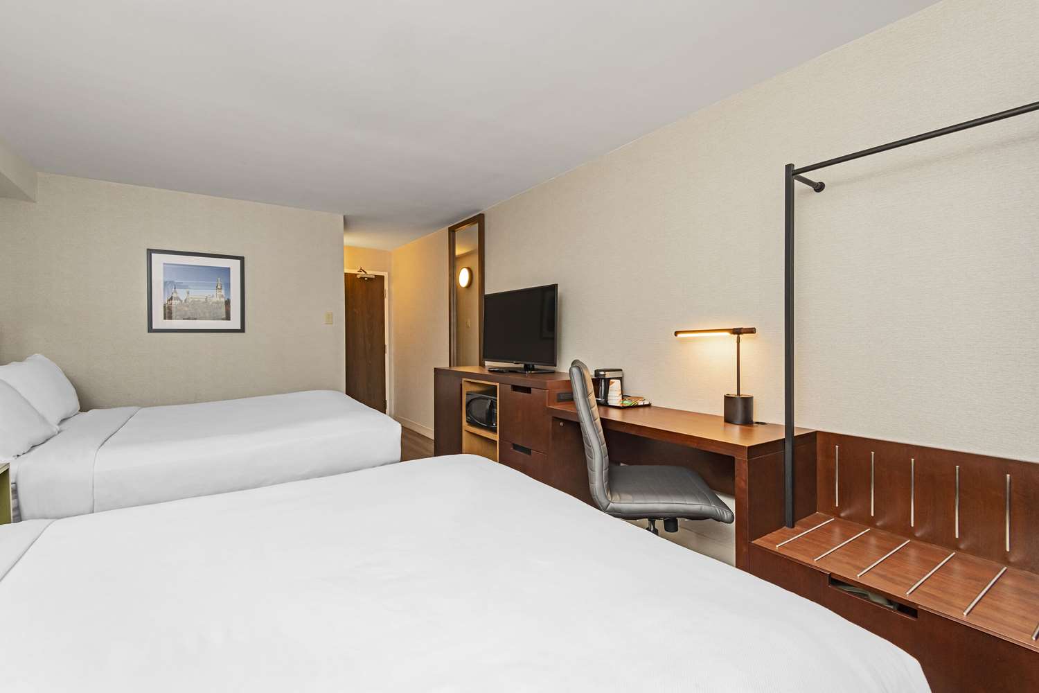 Upgrade, 2 Queen Beds