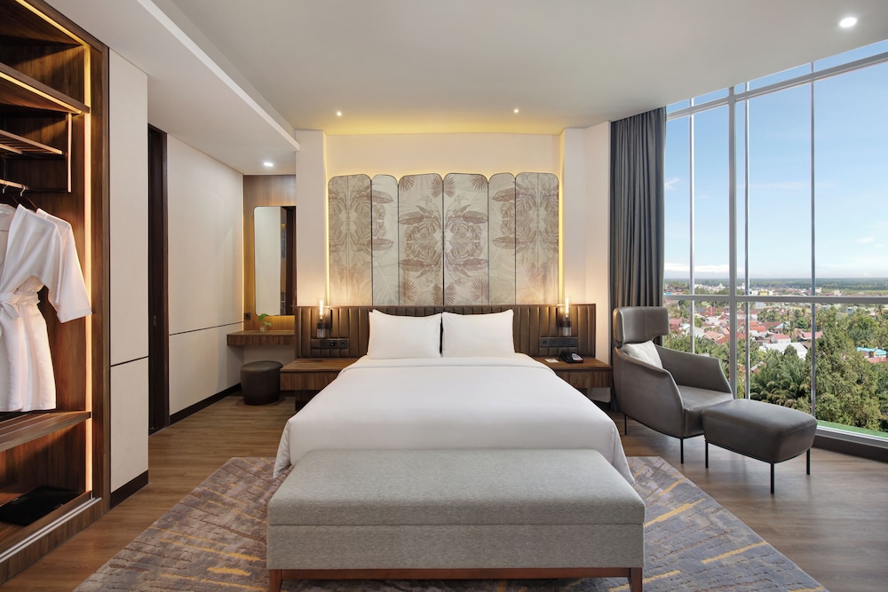 Mercure Pangkalan Bun 17/56