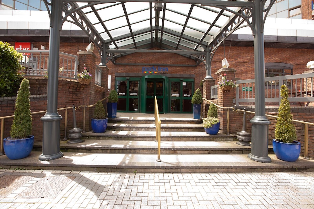 Park Inn By Radisson Cardiff City Centre 1/52