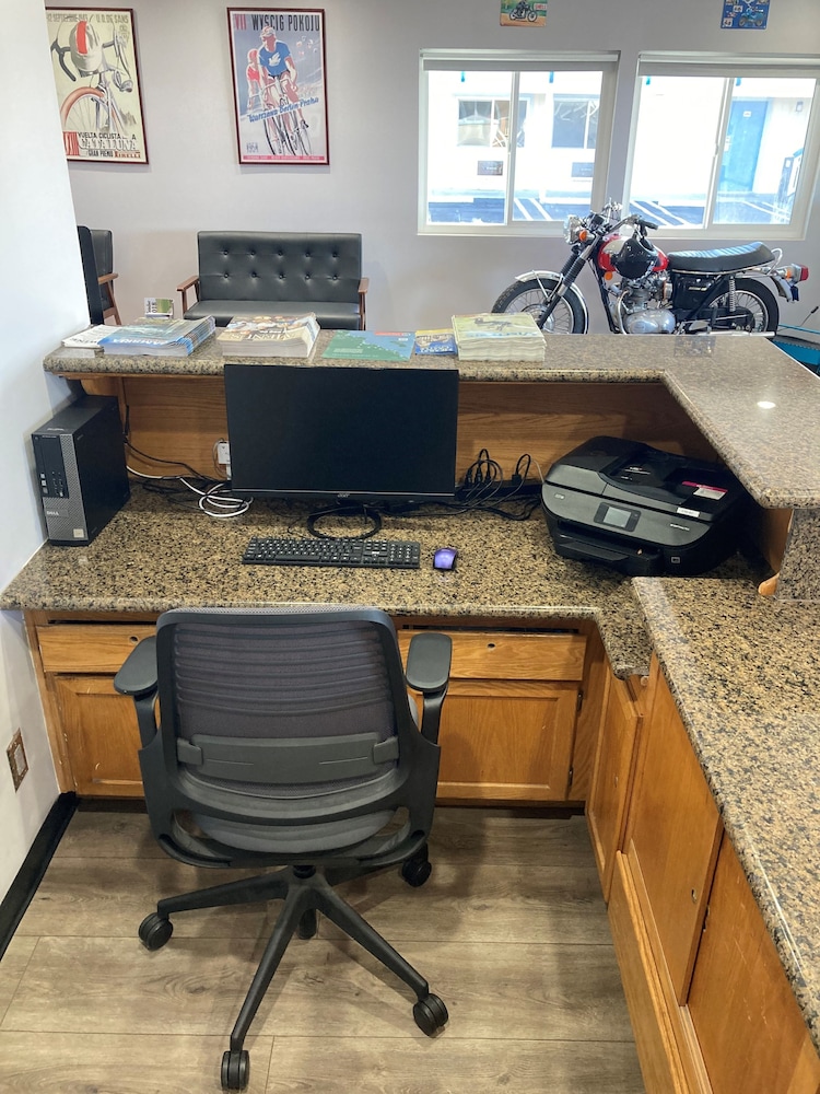 Coast Riders Inn 33/50