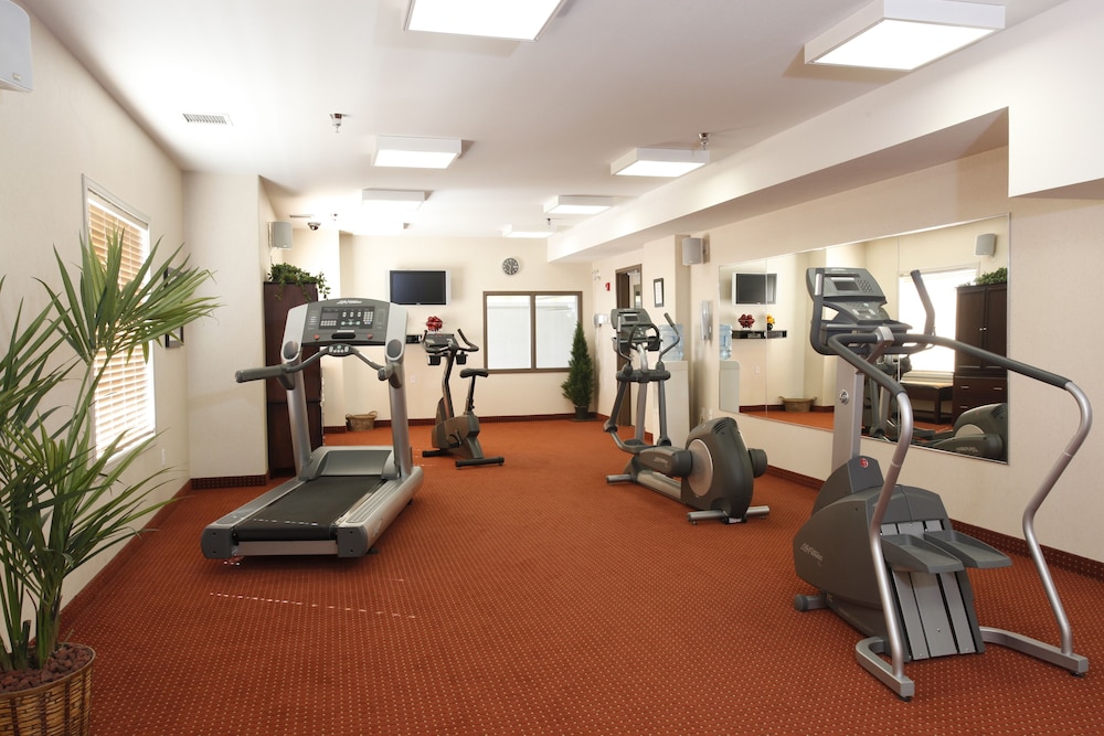 Pomeroy Inn Suites Fort St John 15/28