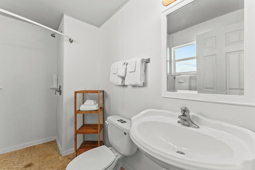 Parmer's Resort 50/51