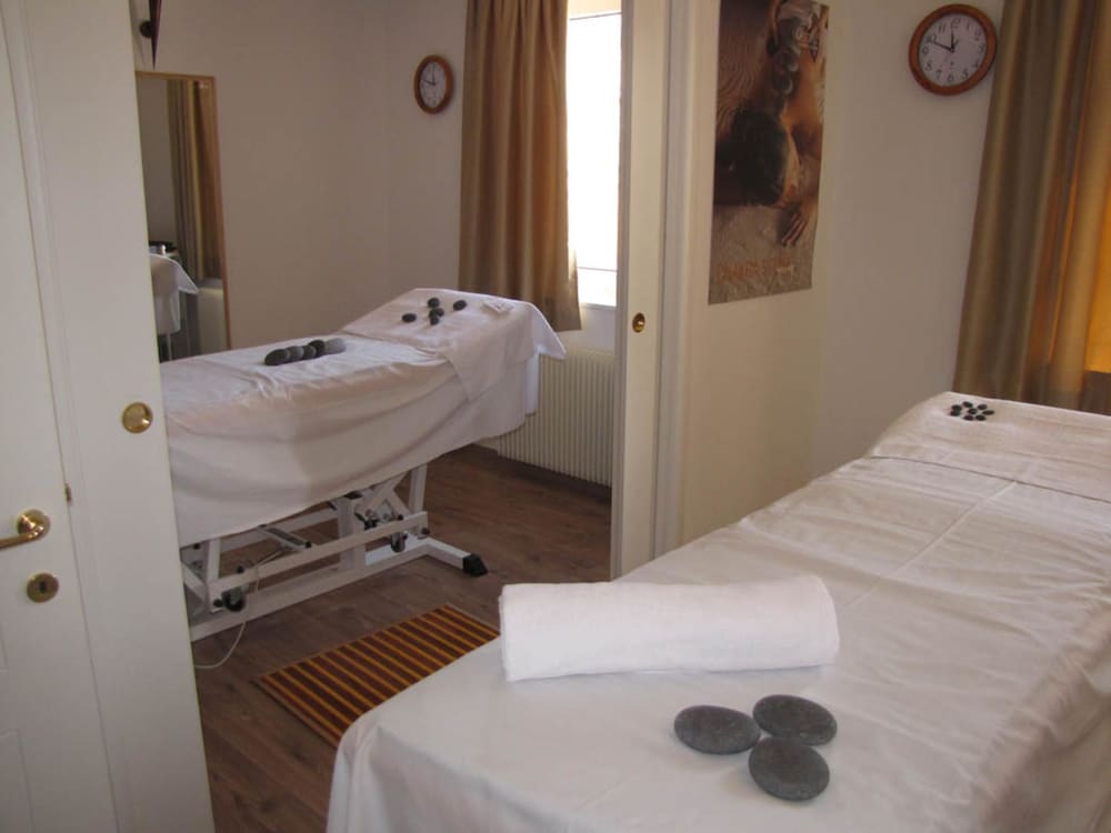 Alpen Hotel Eghel 24/68