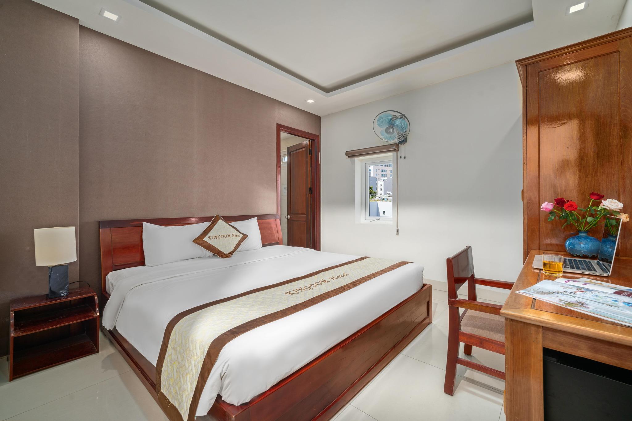 SUPERIOR, DOUBLE BED