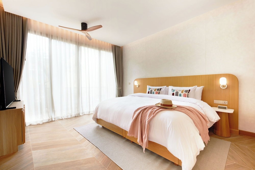 Haven, Home, Suite, King Bed