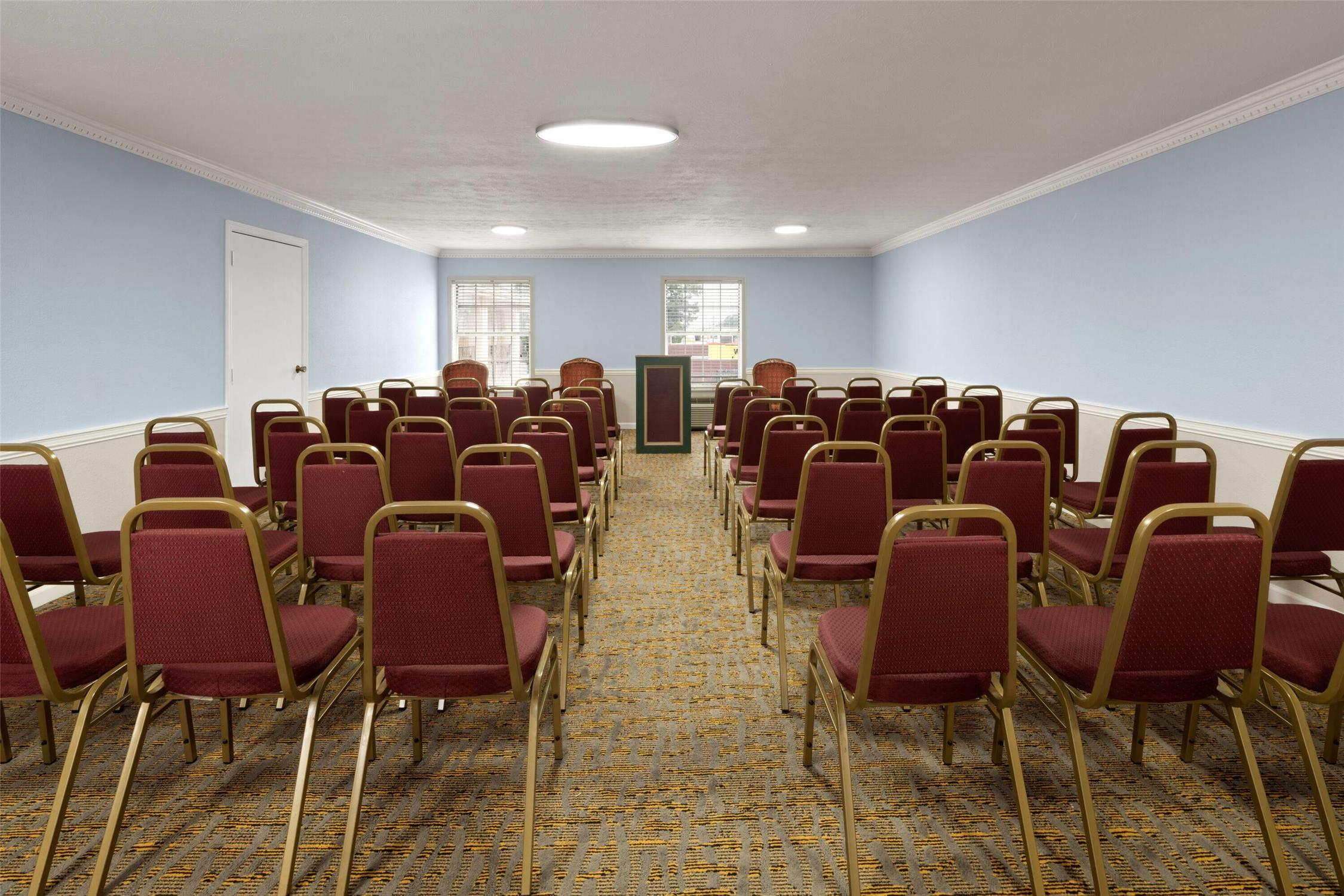 Super 8 by Wyndham Covington GA 28/32