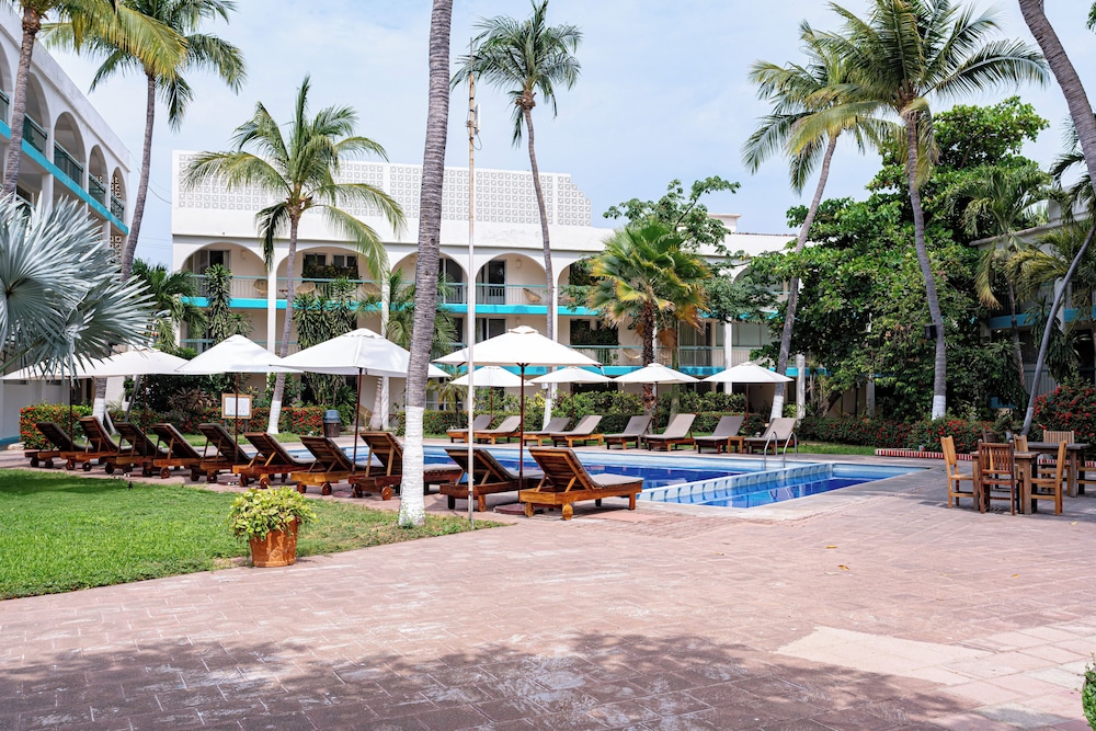 Hotel Suites Villasol 95/101